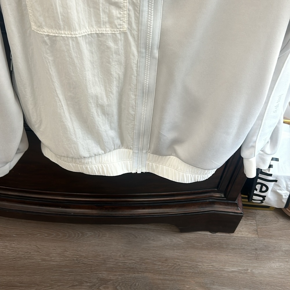 Unique Nike Jacket - image 5